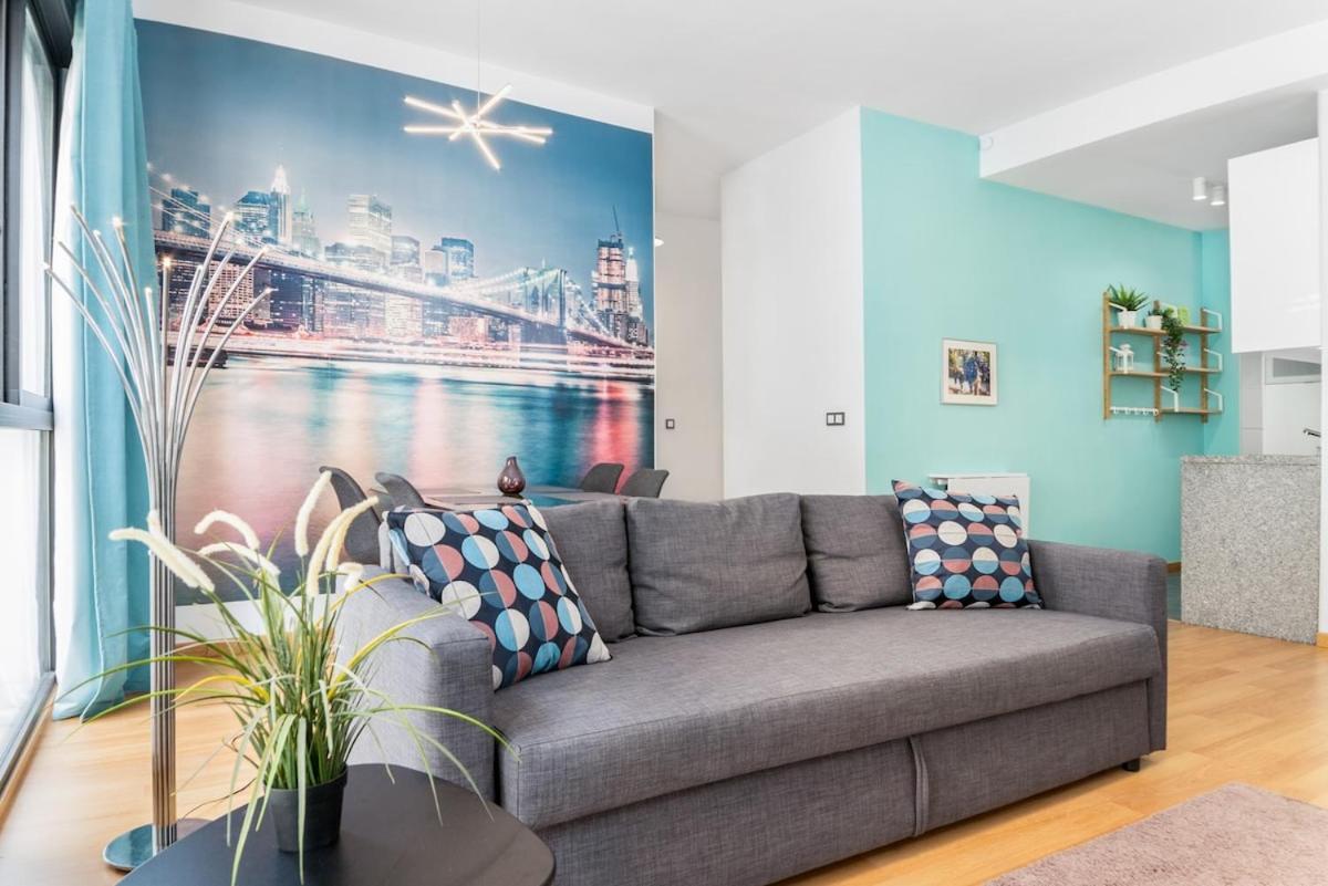 -Malagasunapts- Modern Citycentre Pool&Parking 외부 사진
