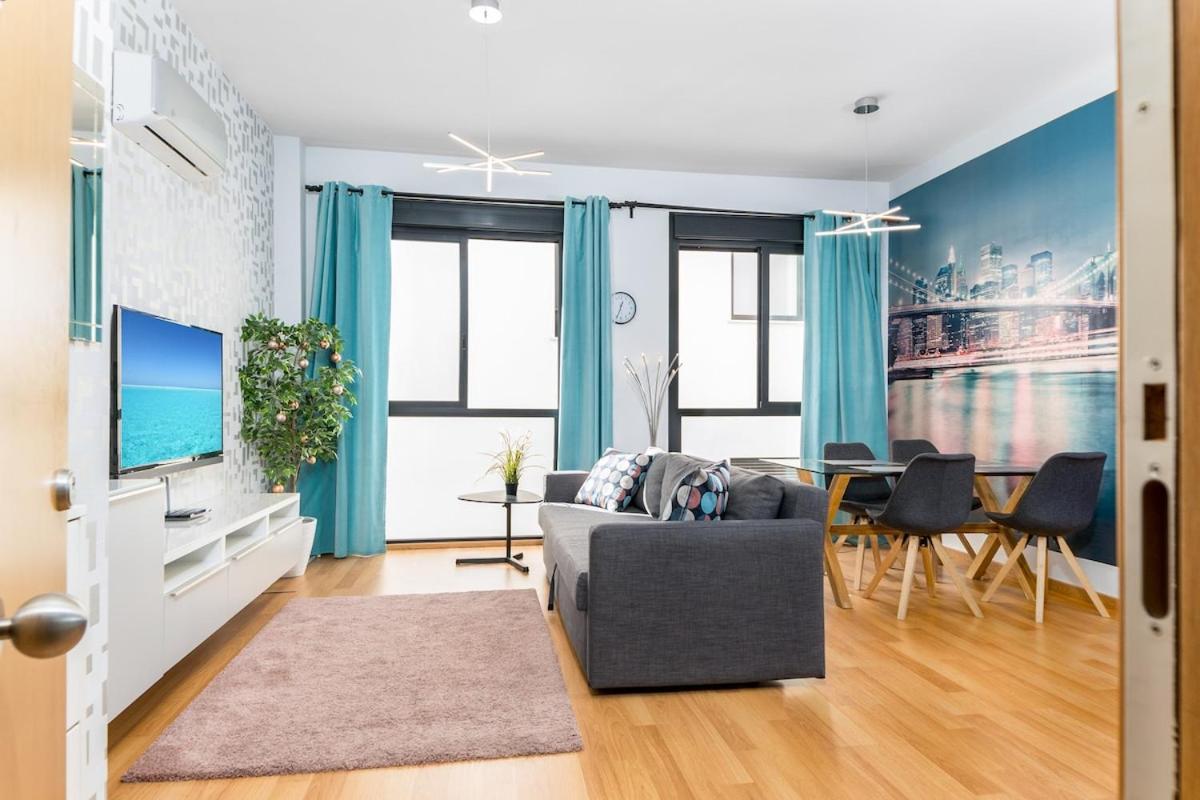 -Malagasunapts- Modern Citycentre Pool&Parking 외부 사진
