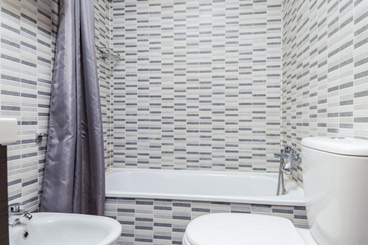 -Malagasunapts- Modern Citycentre Pool&Parking 외부 사진